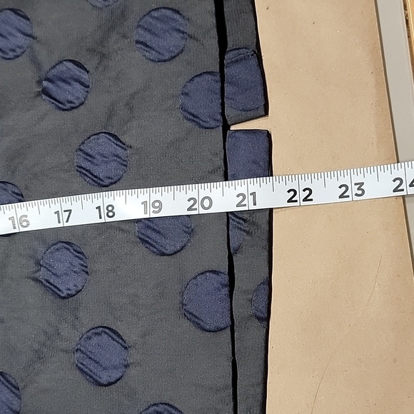 J Crew Size 00 "The Pencil Skirt" Black with Blue Polka Dots, Exc. Used Cond. - Picture 8 of 13